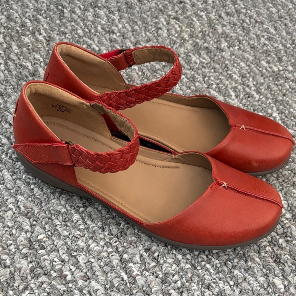 Hotter Women's Ortholite Lake Red Flats with Braided Strap